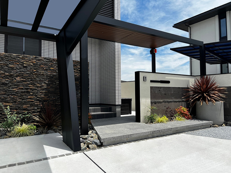 オシャレ外構　アプローチ　動線