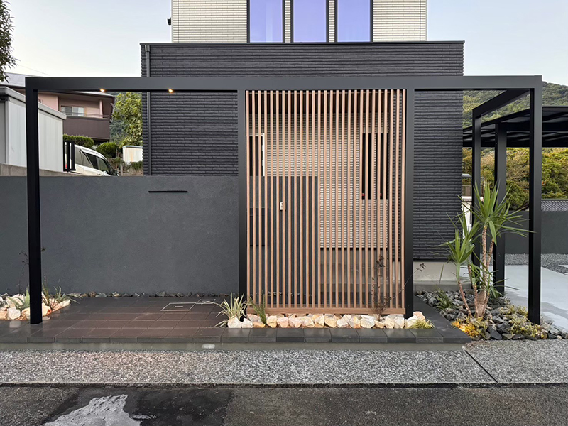 オシャレ外構　アプローチ