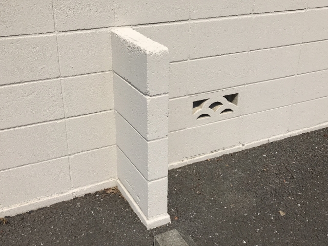 ブロック塀、控え壁、高さ