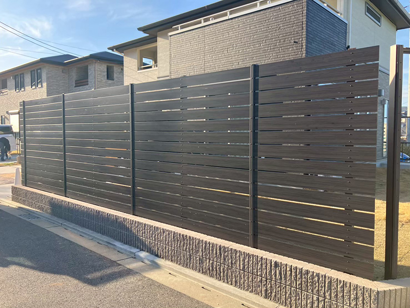 古賀市の目隠しフェンス「10m」の費用相場